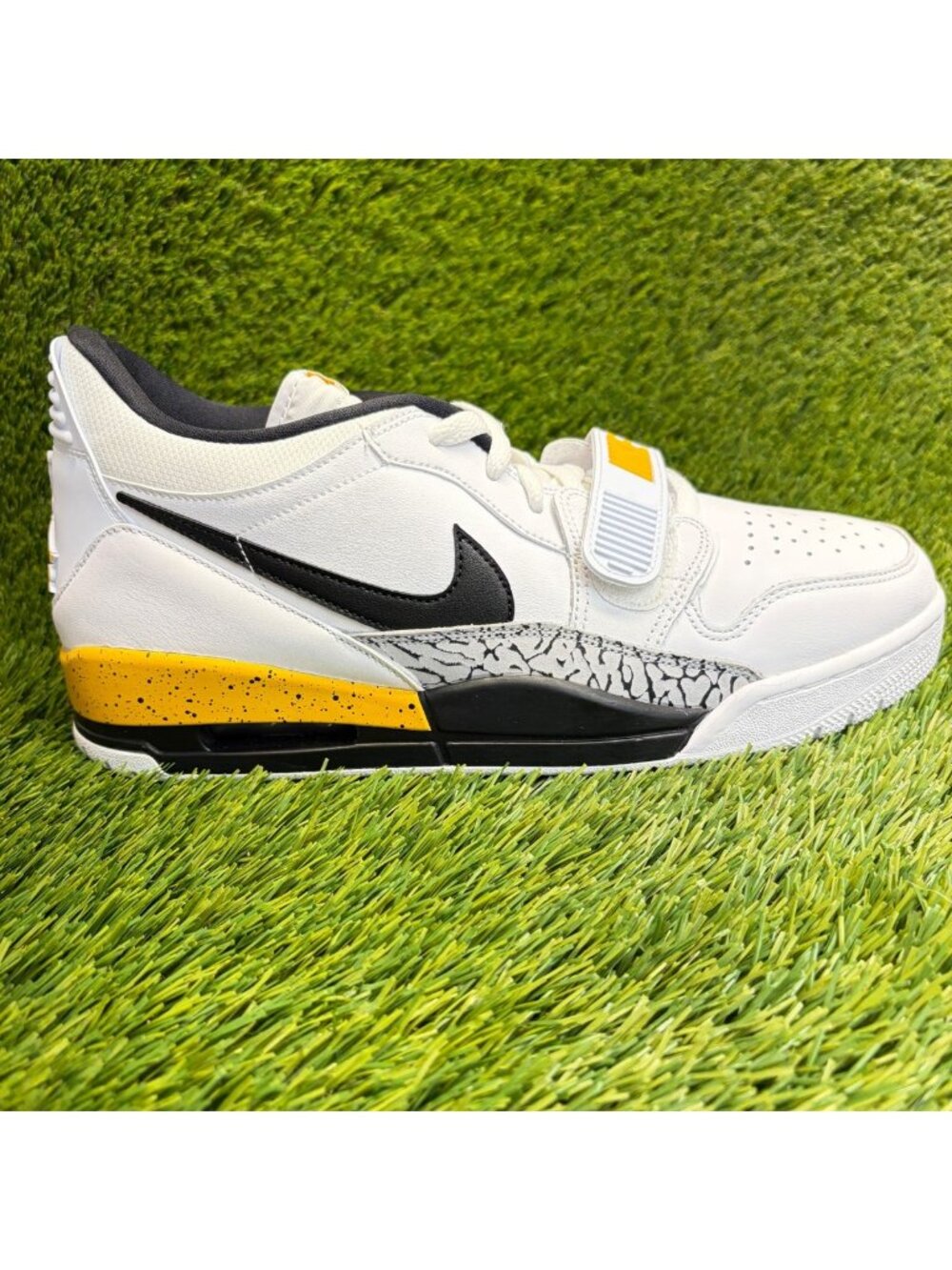 Nike Air Jordan Legacy 312 Low Mens Size 12 White Yellow Athletic Shoes Sneakers